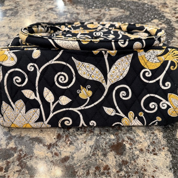 Vera Bradley “Yellow Bird” Shoulder Bag and matching small cosmetic bag - Picture 8 of 11